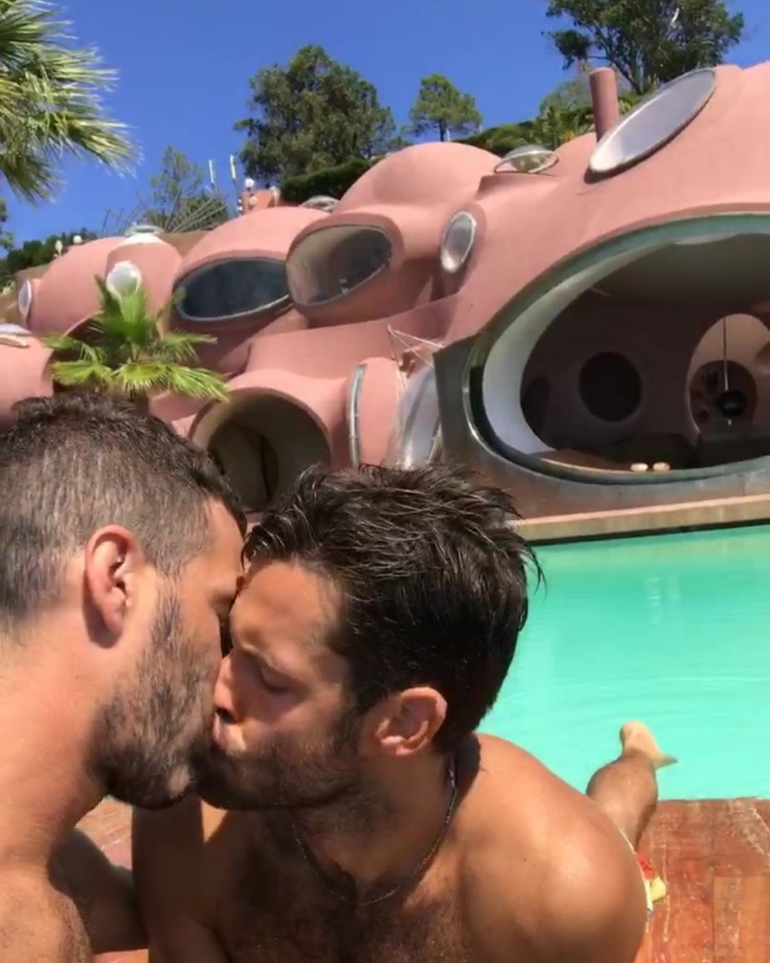 My Valentine: зворушливі фото знаменитостей з 14 лютого, які змусять повірити в любов